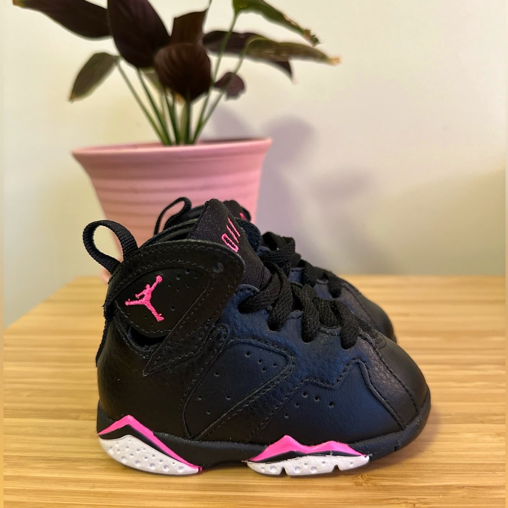 Nike Air Jordan 7 Retro Toddler Sneakers 👟